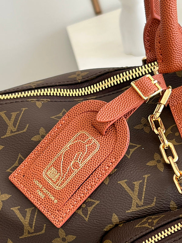 LOV - Luxurious Totes - 2094