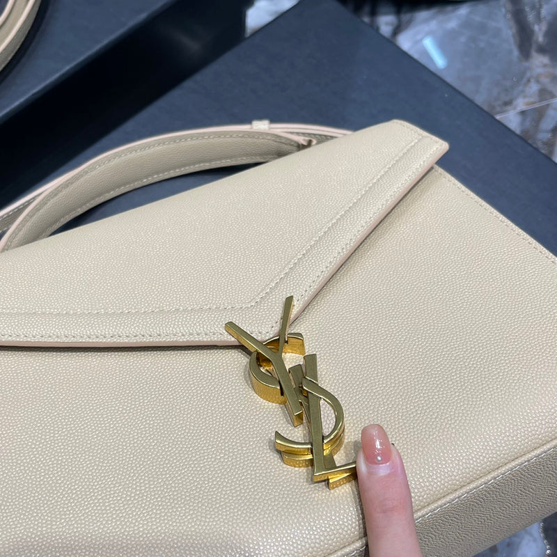 Luxurious Totes - Latest - 8438