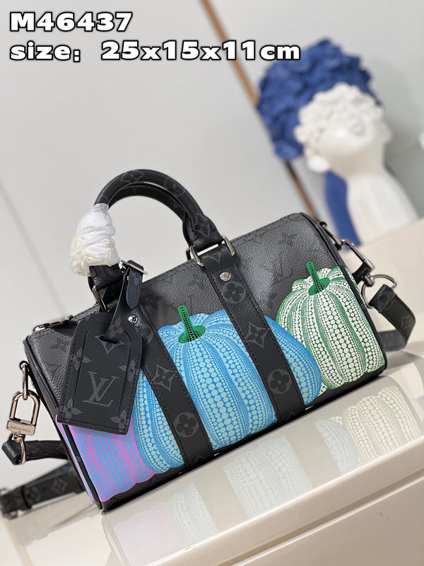 LOV - Luxurious Totes - 569