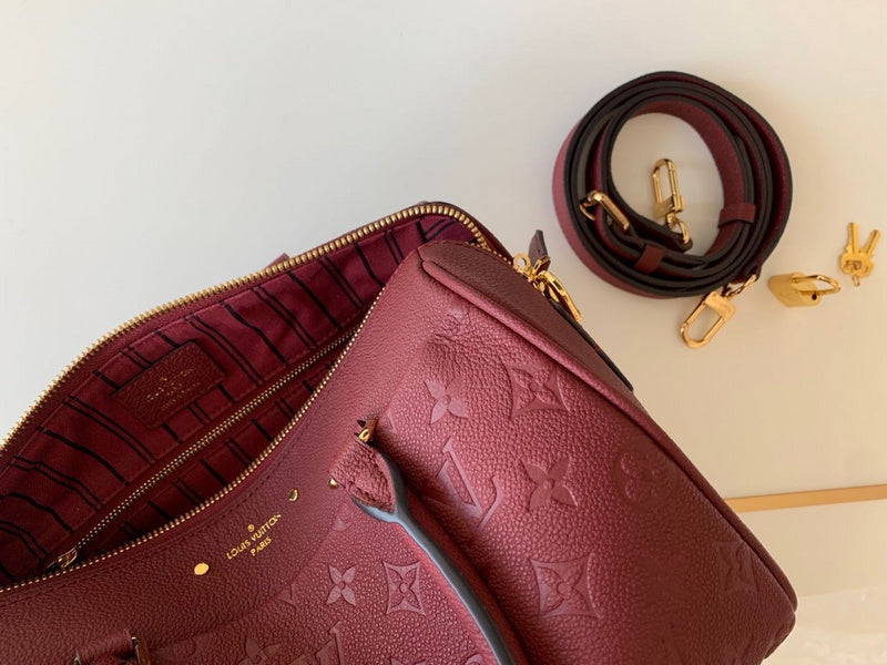 LOV - Luxurious Totes - 067