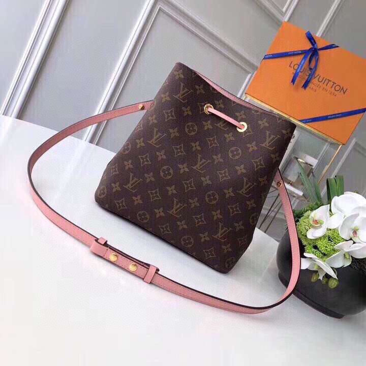 Luxurious Totes - Latest - 1619