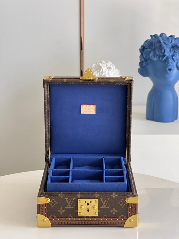 LOV - Luxurious Totes - 1686