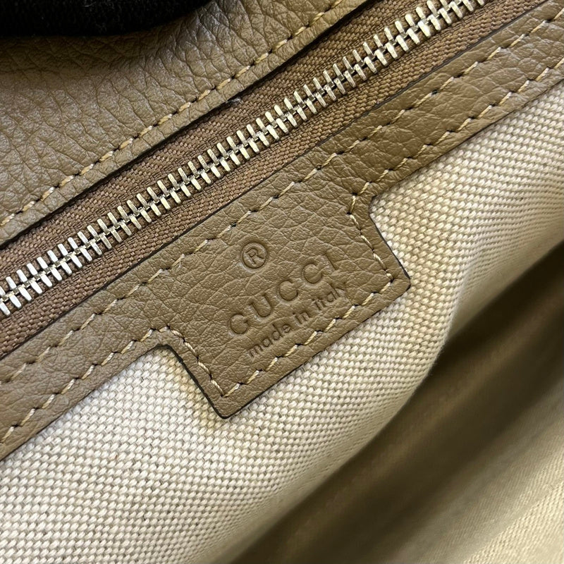 GUI - Luxurious Totes - 062