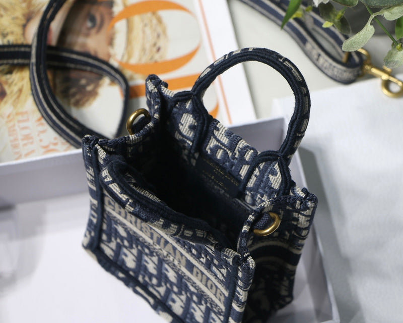 Luxurious Totes - Latest - 6447