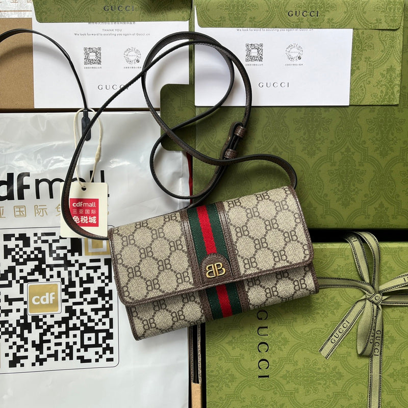 GUI - Luxurious Totes - 1232
