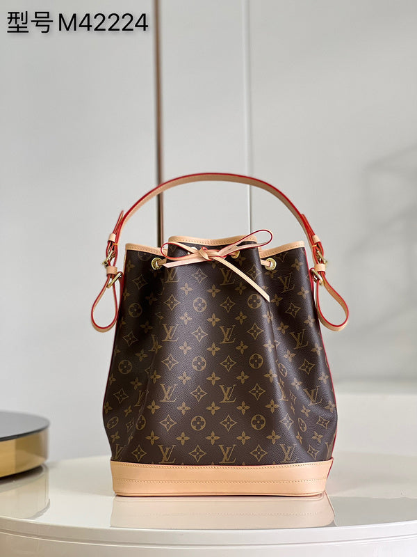 LOV - Luxurious Totes - 2007