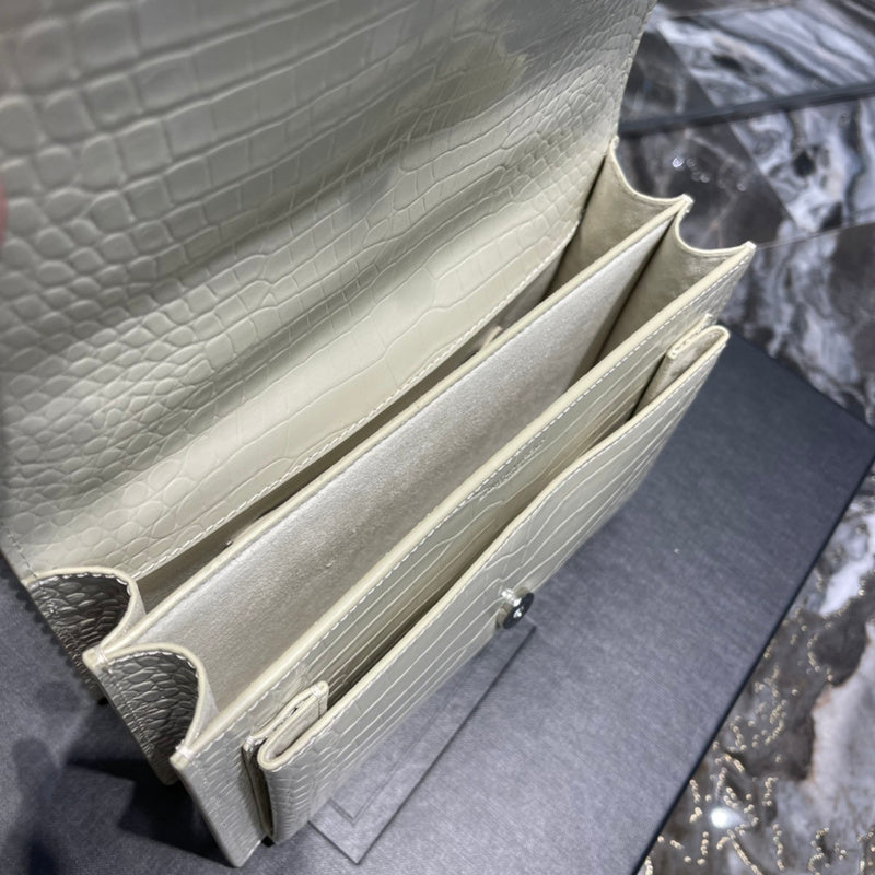 Luxurious Totes - Latest - 8545
