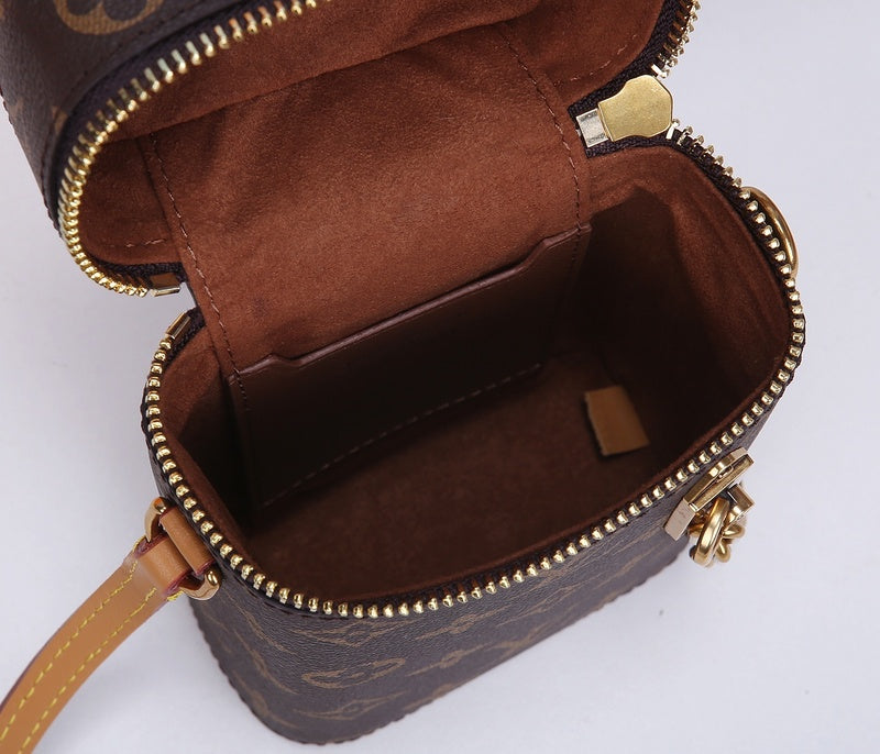 LOV - Luxurious Totes - 2661
