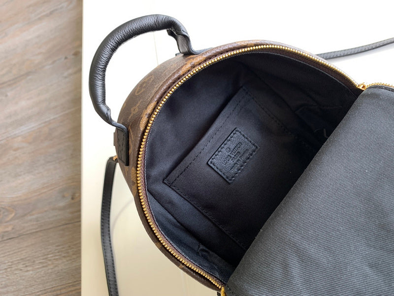 LOV - Luxurious Totes - 2010