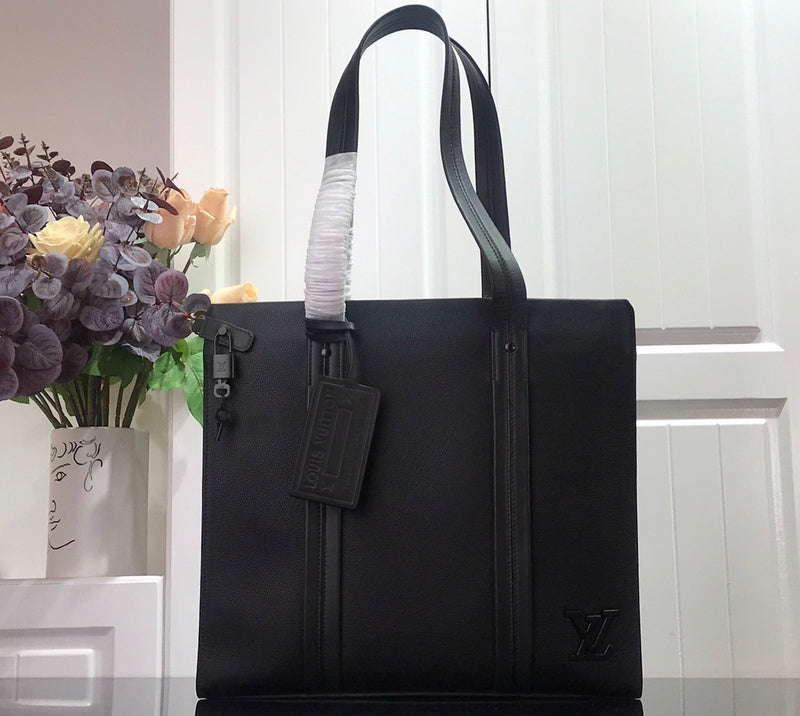 LOV - Luxurious Totes - 2419