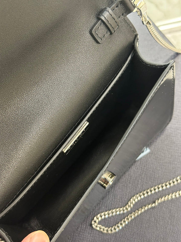 PDA - Luxurious Totes - 078