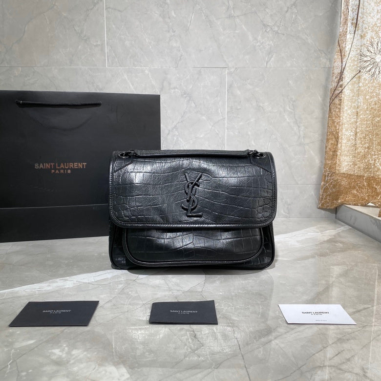 Luxurious Totes - Latest - 8425