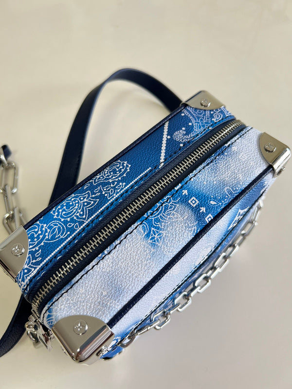 LOV - Luxurious Totes - 1548