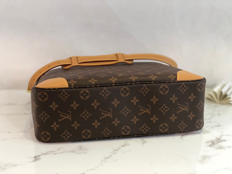 LOV - Luxurious Totes - 921
