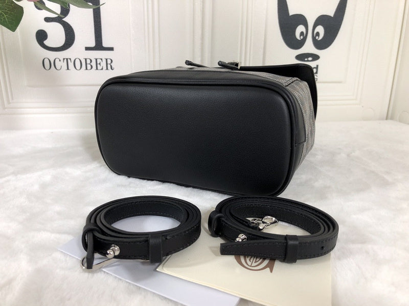 Lux-Totes - GOD Bags - 025