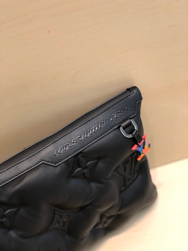 LOV - Luxurious Totes - 2645