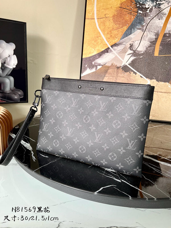 LOV - Luxurious Totes - 592