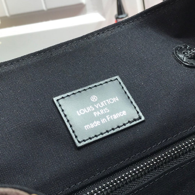 LOV - Luxurious Totes - 1019