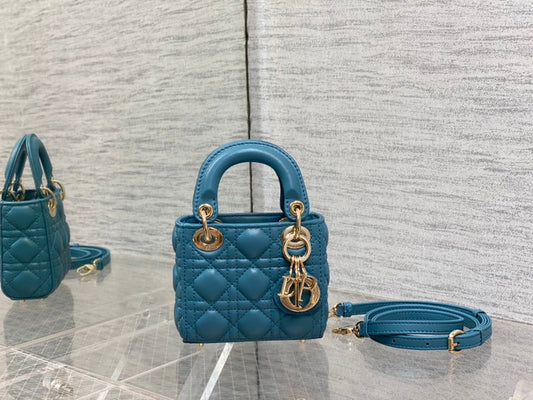 Luxurious Totes - Latest - 6223