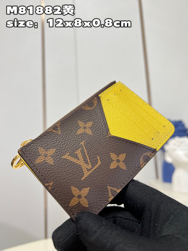 LOV - Luxurious Totes - 573