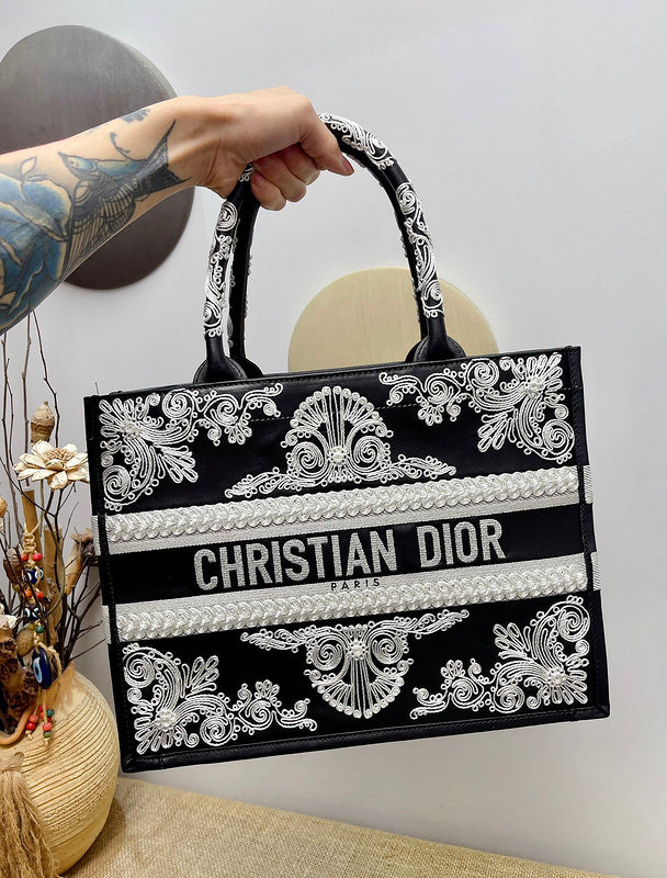 Luxurious Totes - Latest - 6552