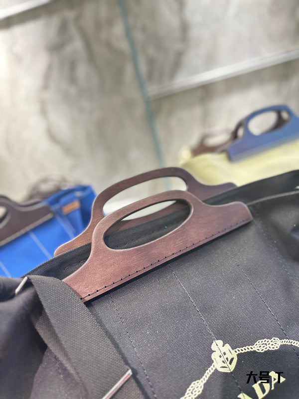 Luxurious Totes - PDA3 Bags - 241