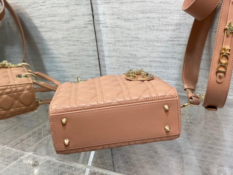 Luxurious Totes - Latest - 6234