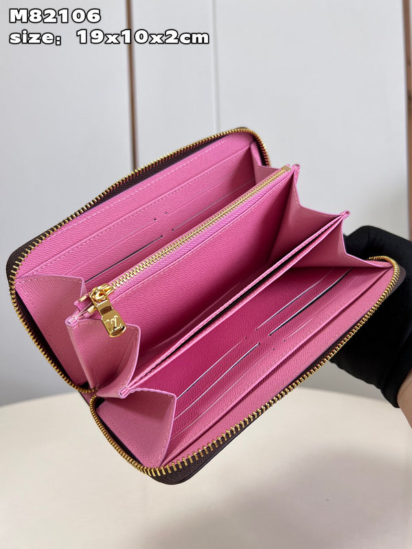 LOV - Luxurious Totes - 208