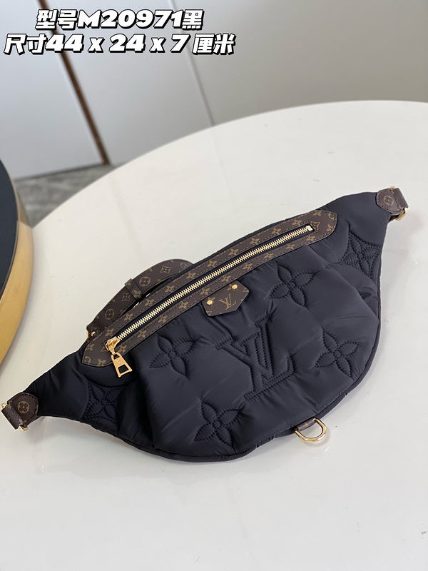 LOV - Luxurious Totes - 962