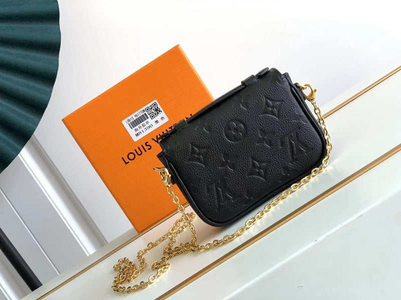 LOV - Luxurious Totes - 1627