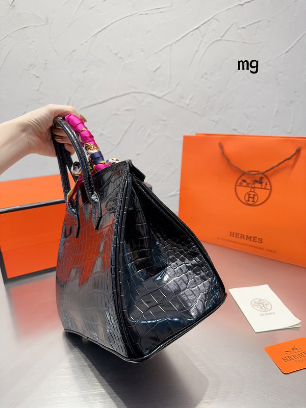 Luxurious Totes - HMS3 Bags - 029