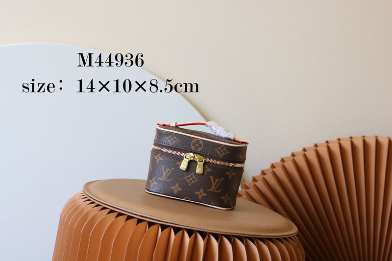LOV - Luxurious Totes - 1838