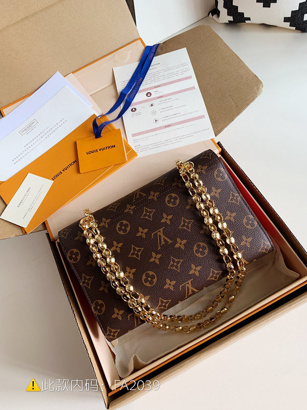 Luxurious Totes - Latest - 3553