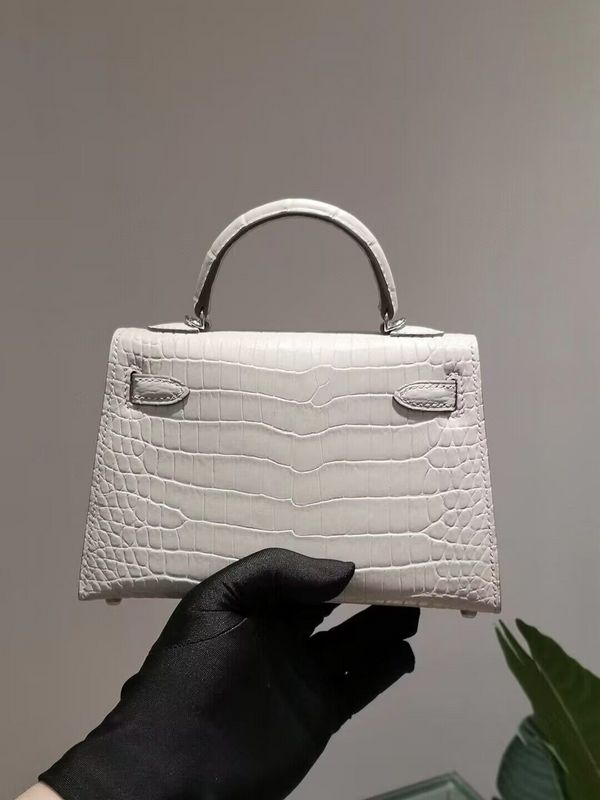 HMS - Luxurious Totes - 011