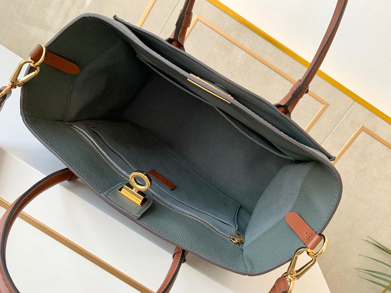 Luxurious Totes - Latest - 1335