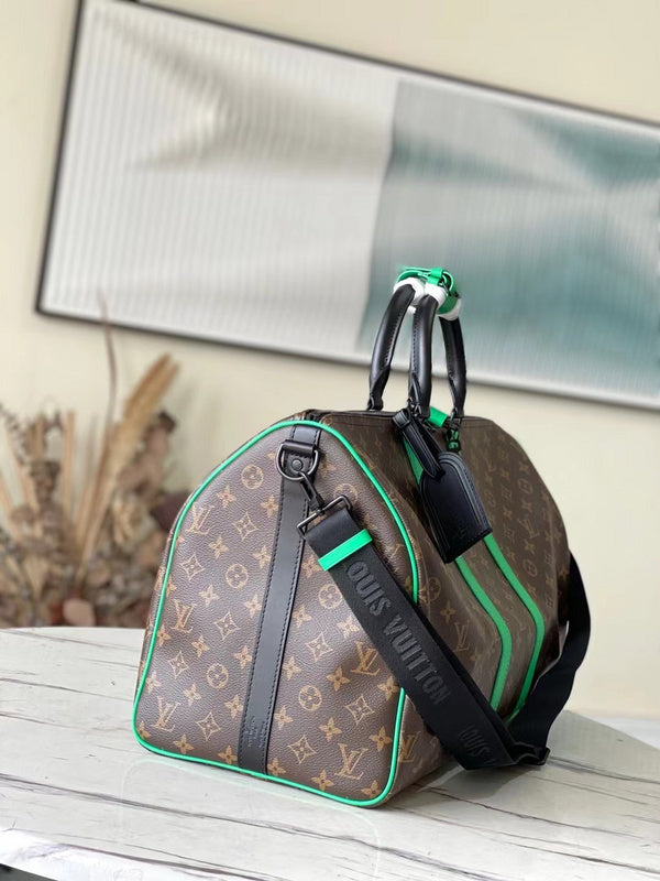 LOV - Luxurious Totes - 1093