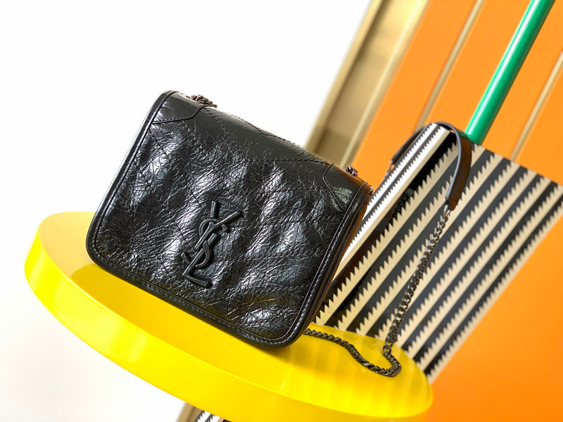 Luxurious Totes - Latest - 8621