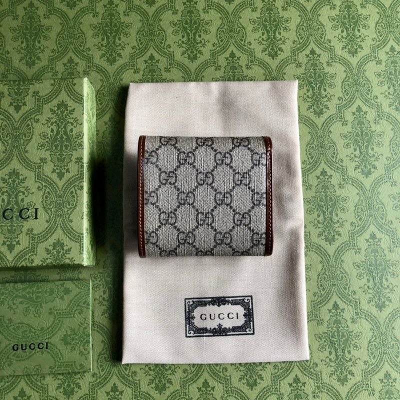 GUI - Luxurious Totes - 163
