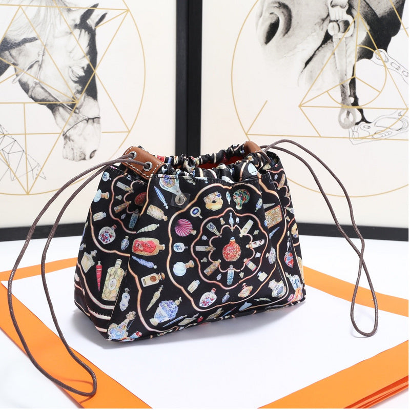 Luxurious Totes - Latest - 6734