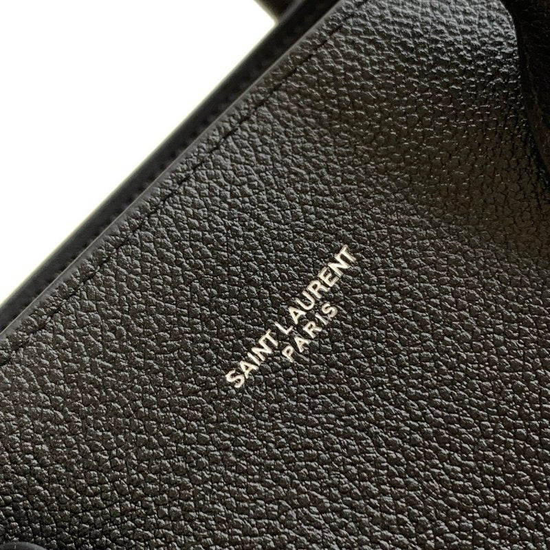 Luxurious Totes - Latest - 8141