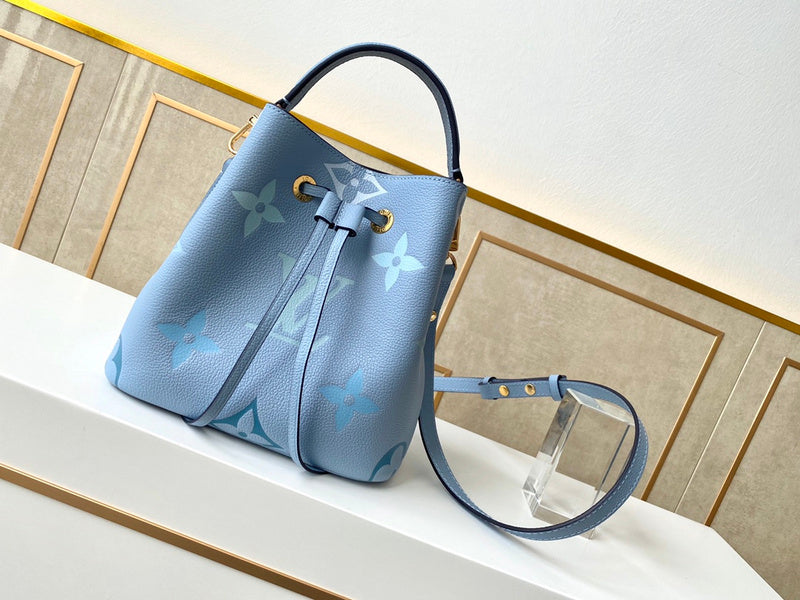 LOV - Luxurious Totes - 2394
