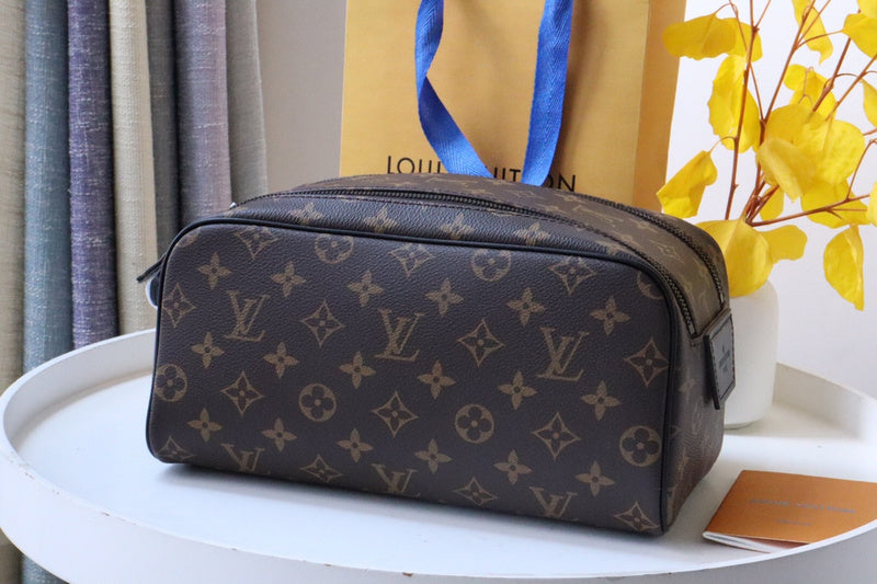 LOV - Luxurious Totes - 1034