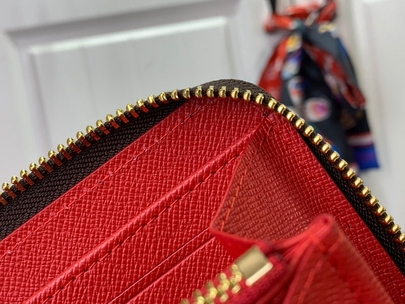 LOV - Luxurious Totes - 667