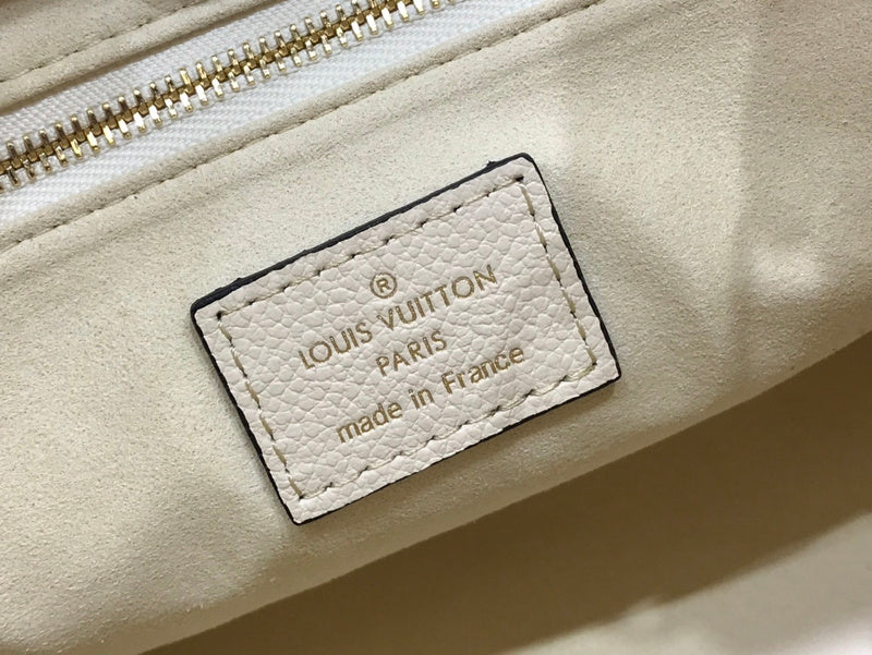 LOV - Luxurious Totes - 2487
