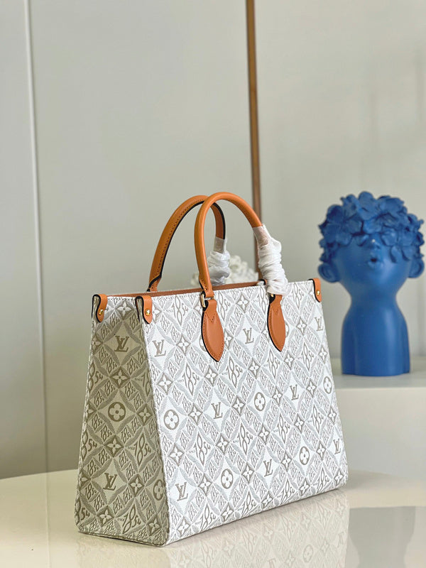 LOV - Luxurious Totes - 2160