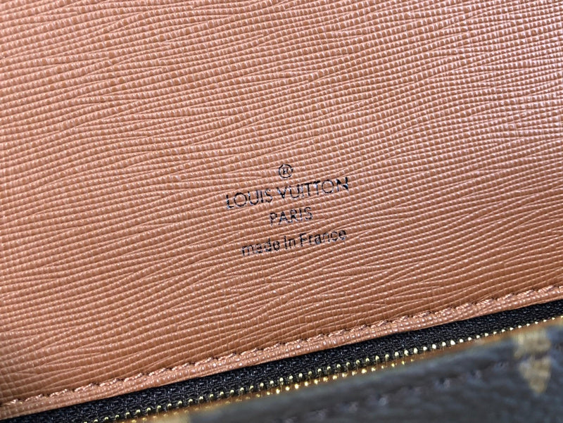 LOV - Luxurious Totes - 872