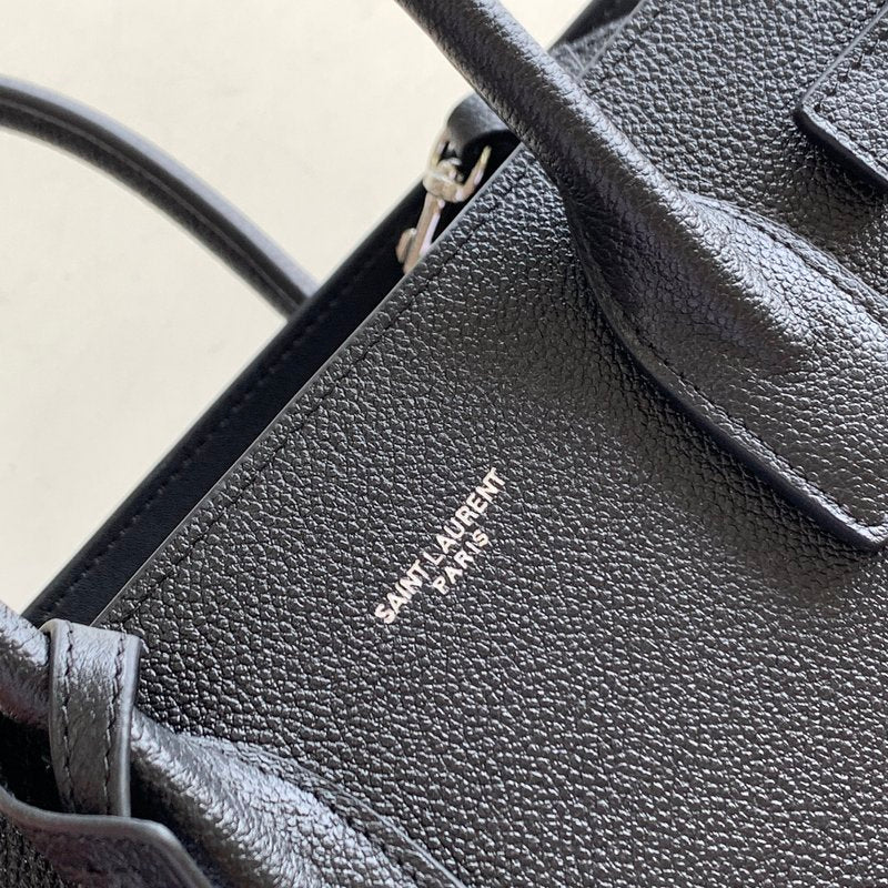 Luxurious Totes - Latest - 8142