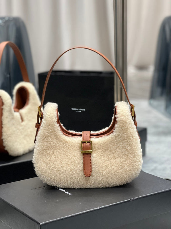 Luxurious Totes - Latest - 8457