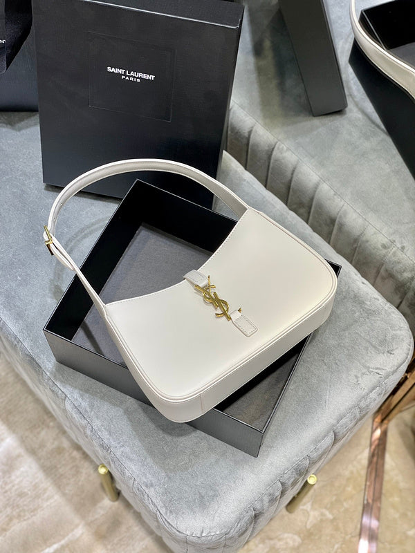 Luxurious Totes - Latest - 8345