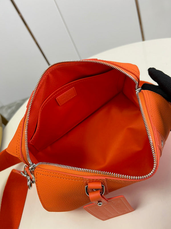 LOV - Luxurious Totes - 1845